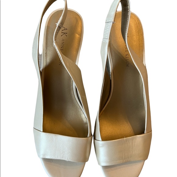 Annie Klein Wedge Sandals - Picture 4 of 5